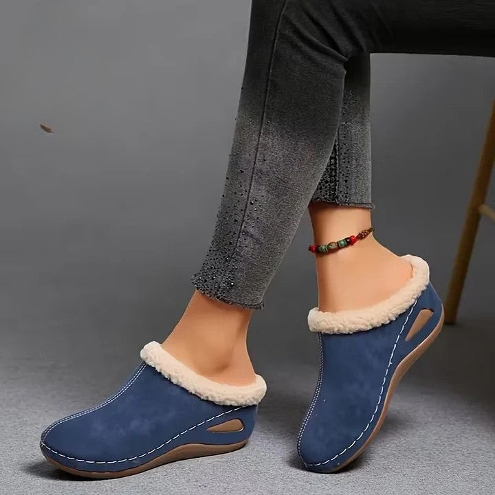 Lottie™ | Fleece-Lined Slip-On Sandals