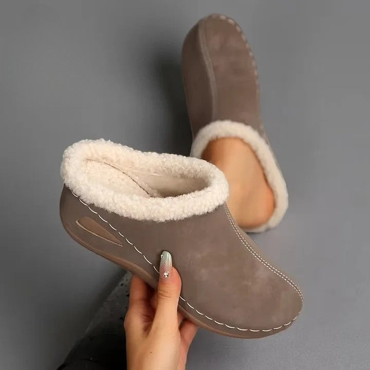 Lottie™ | Fleece-Lined Slip-On Sandals