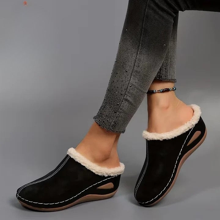 Lottie™ | Fleece-Lined Slip-On Sandals